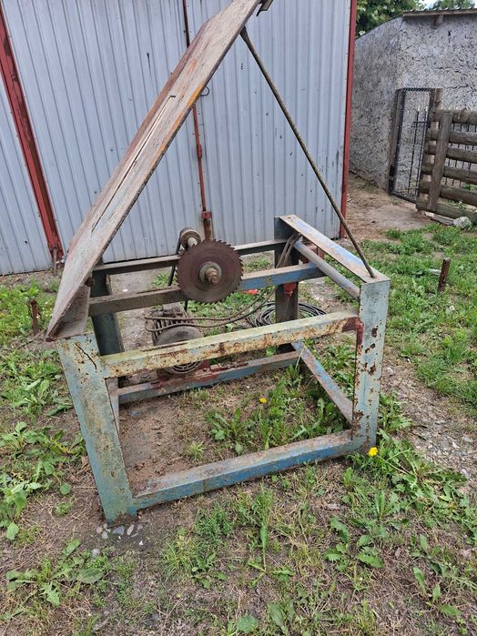 Piła krajzega SZJe 44a.  5.5 KW