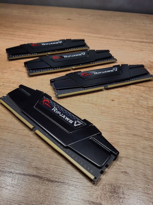 ПРОДАМ! ОЗУ G.Skill Ripjaws V DDR4-3200mhz 4*8GB
