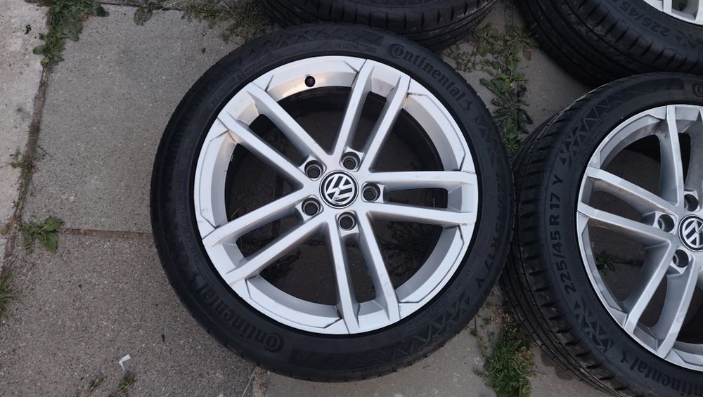 Felgi  17 5x112 7,5j et49 opony Continental 225/45 lato 2025rok