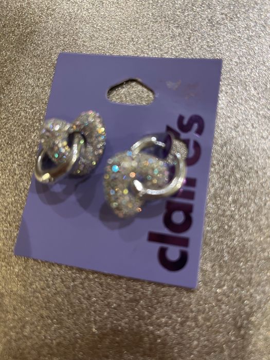 Brincos novos estrear