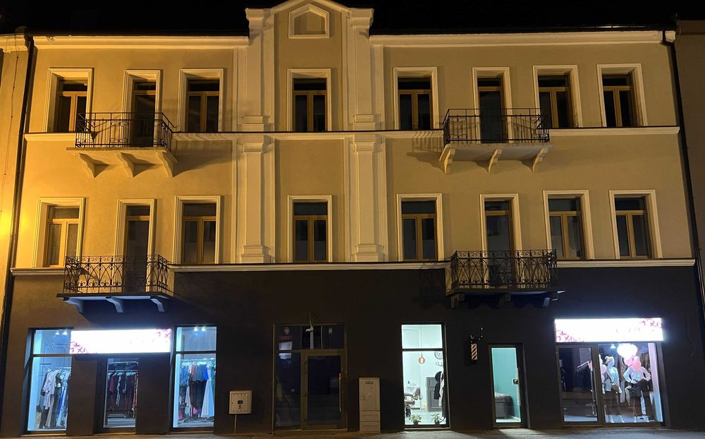 Mieszkania Lokale wynajmę 60 m²  lub 25 m² centrum Jędrzejów