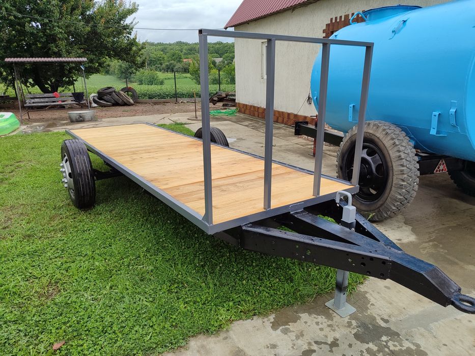 Прицеп лафета для тракторів