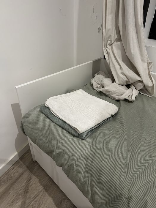 Quarto para arrendar  1 pessoa