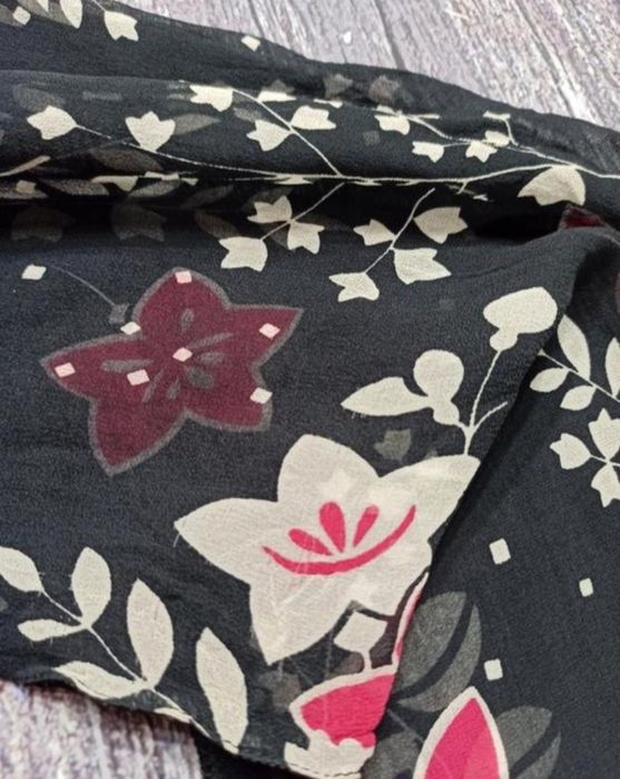 Шовкова накидка в ідеальному стані, розмір M-Xs