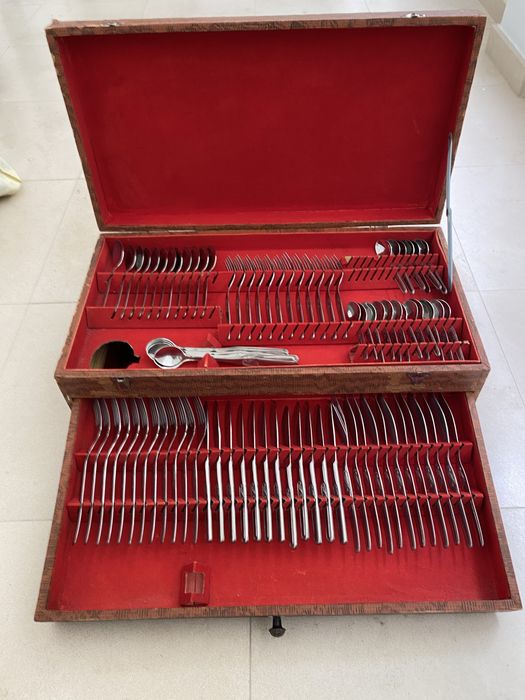 Faqueiro inox com 120 peças