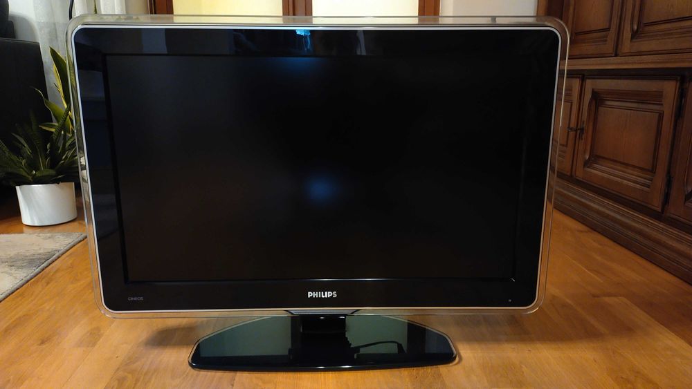 Telewizor Philips 32" FullHD 100Hz Ambilight LCD / sprawny