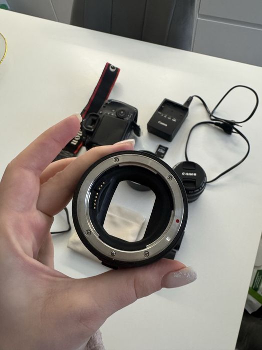 Адаптер для об'єктива Canon EF-EOS R Mount