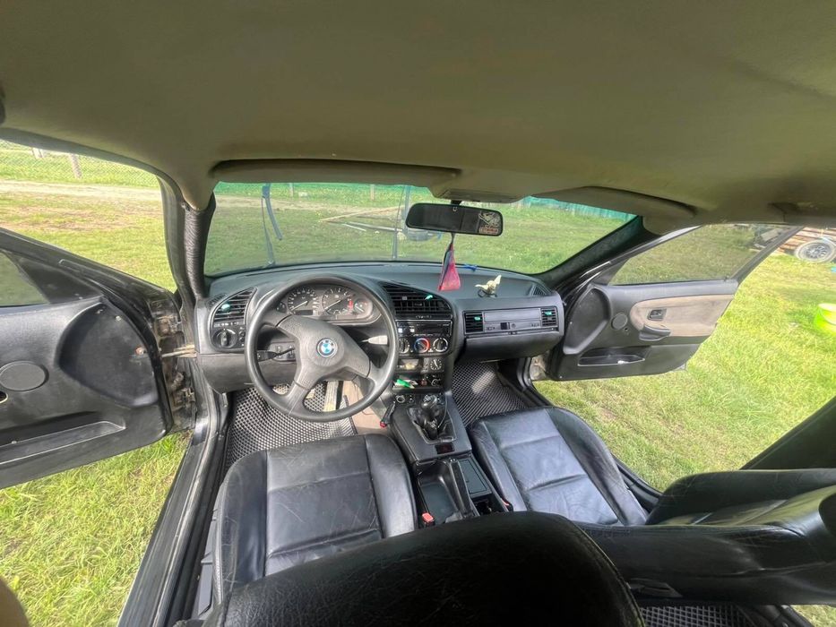Продам BMW e36 1.6 газ/бензин