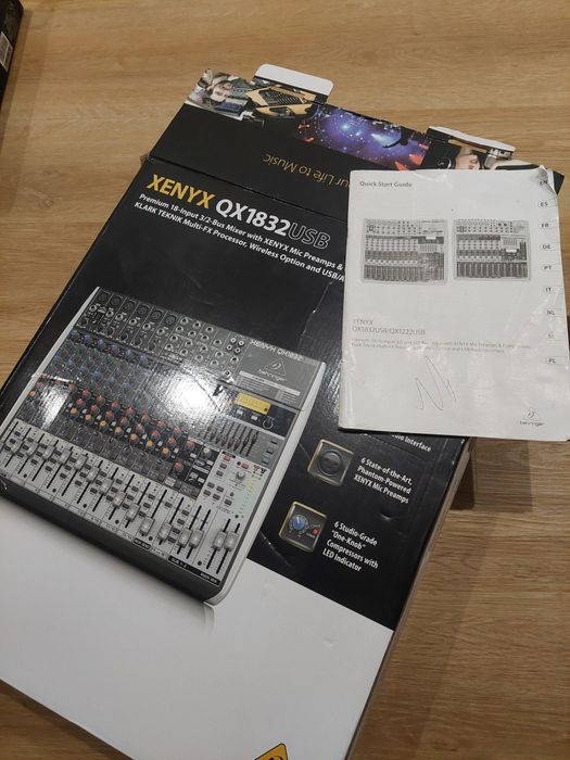 Behringer Xenyx QX1832USB