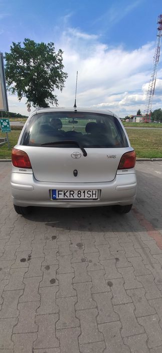 Toyota Yaris 2003  1,0 benzyna