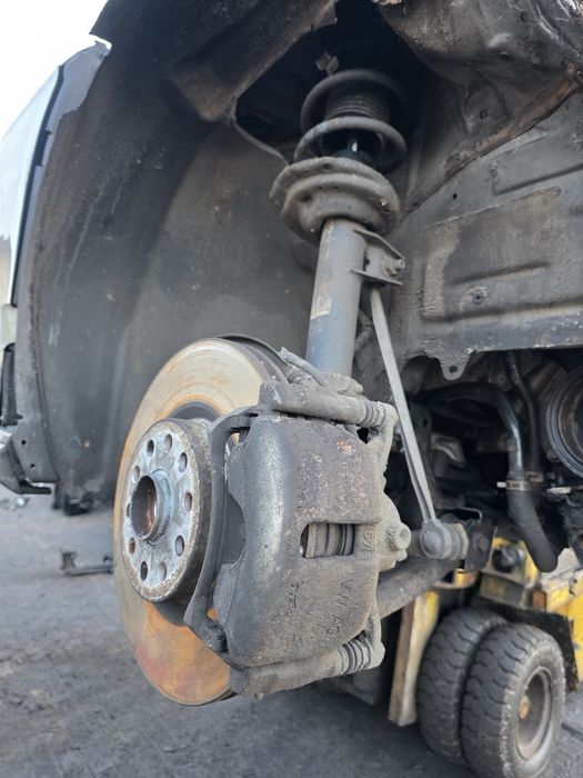 Zwrotnica prawa golf 7 gtd leon 3 octavia 3 rs aluminium CUN 184 km