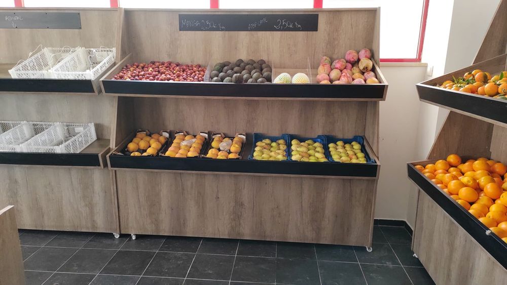 Ven por motivo familiares Moveis frutaria