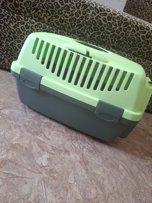 Перенесення для тварин/Переноска