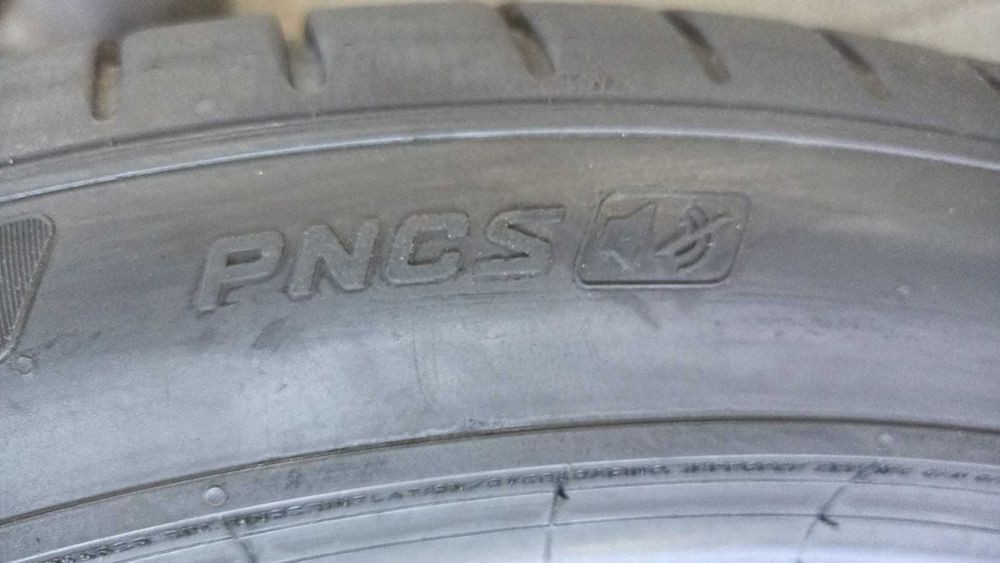 2x 255/40R21 PIRELLI P Zero, bieżnik 6,60 mm, letnie, rok produkcji 2024, super stan!
