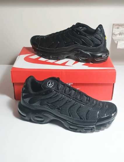 Espadryle buty_Nike_Air_Max_TN_Plus_Black_Espadryle / Rozmiar.37.5