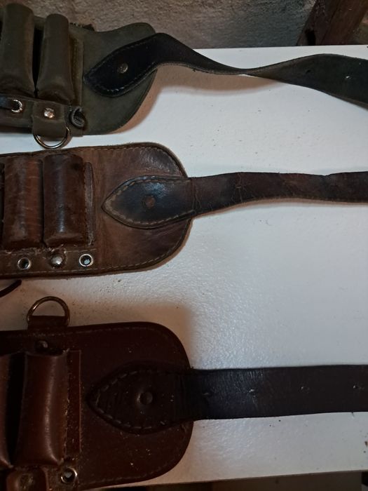 Cintos de caça em couro