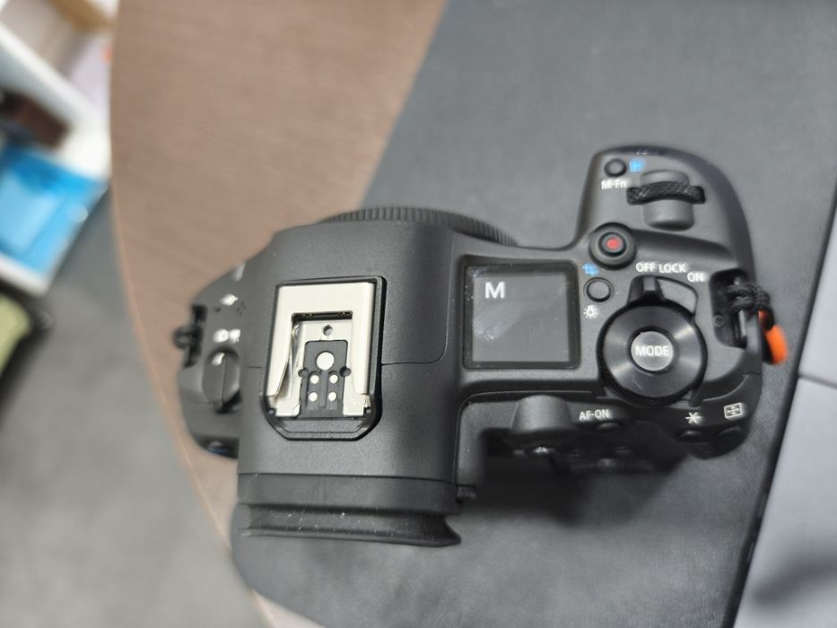 Canon R5 mkII como nova