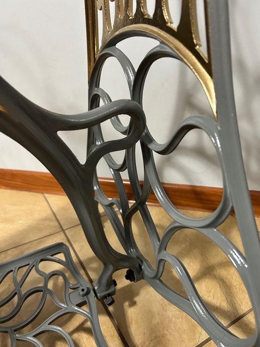 Podstawa - nogi maszyny do szycia PFAFF