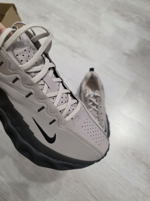 Кроссовки NIKE AVA ROVER нові original