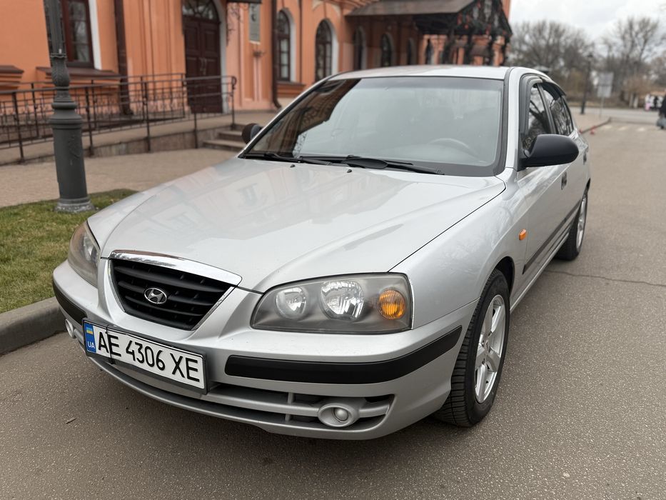 Hyundai Elantra в дуже гарному стані