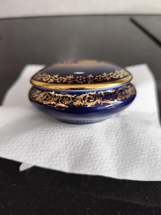 Porta jóias em porcelana