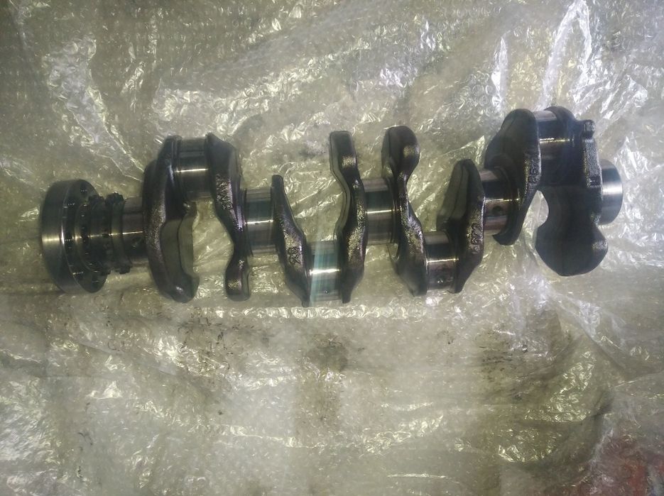 Wal korbowy 2.0d N47C20A Toyota