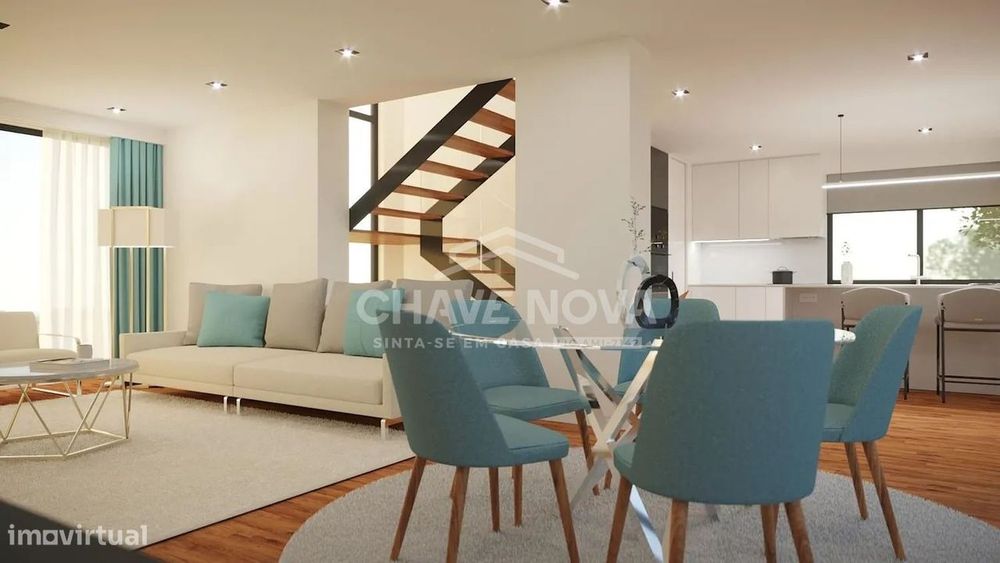 Moradia T3 Nova com Jardim Privativo