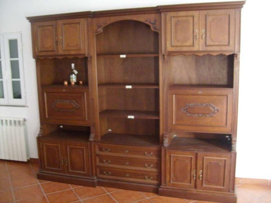 Estante de sala + mesa de centro