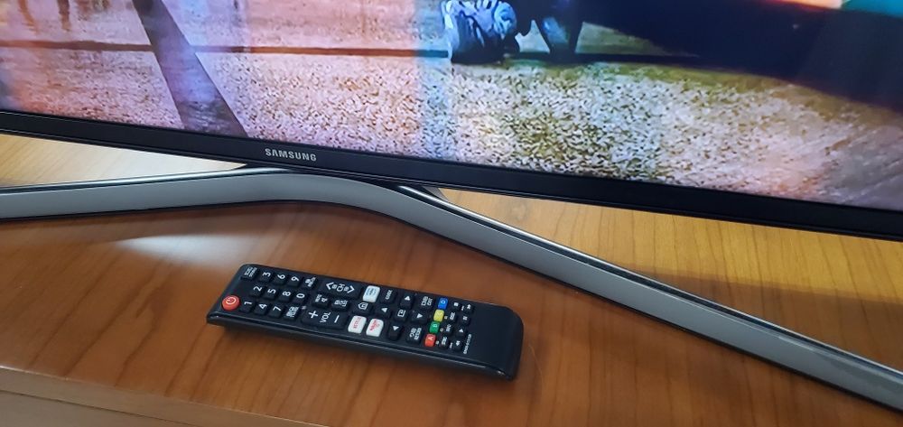 SmarTv samsung 40 polegadas 4k.