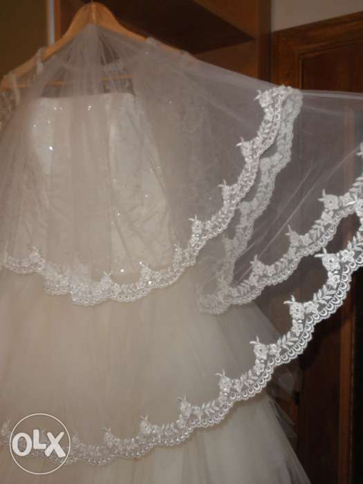 Фата нова двоярусна