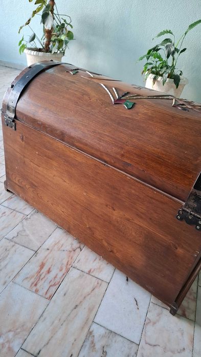 Arca maciça portuguesa antiguidade