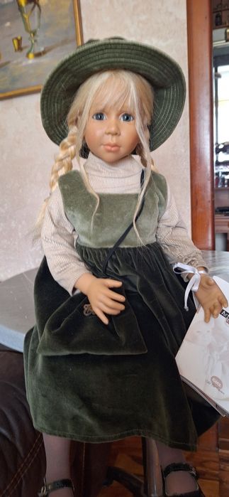 Коллекционная виниловая кукла от Joke Grobben