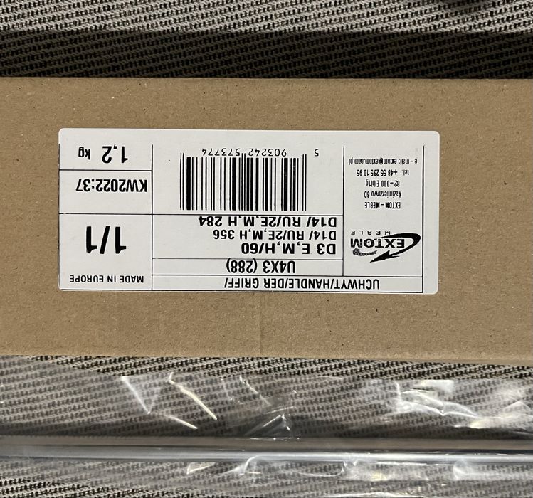 Uchyty srebrne  12szt 37cm