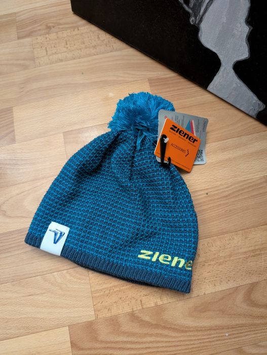 Нова трекінгова спортивна шапка Ziener outdoor