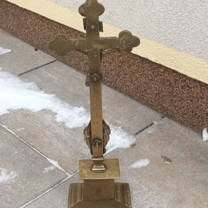 Stary krucyfiks z Maryją