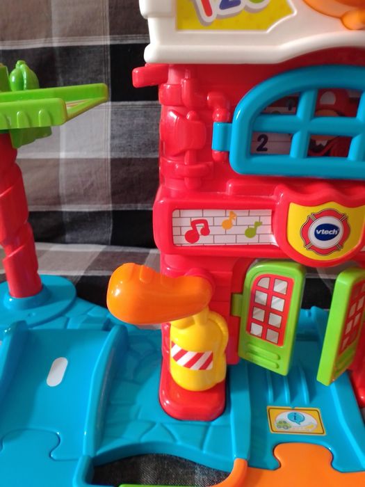 V-tech Пожежна станцiя, пожарная станция, пожарная машина,  от 2 до