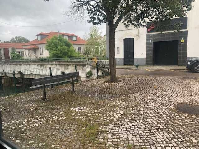 Espaço com 377m2 no centro de Torres Novas ( Comercio e Serviços )