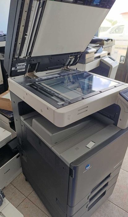 Konica Minolta bizhub C220