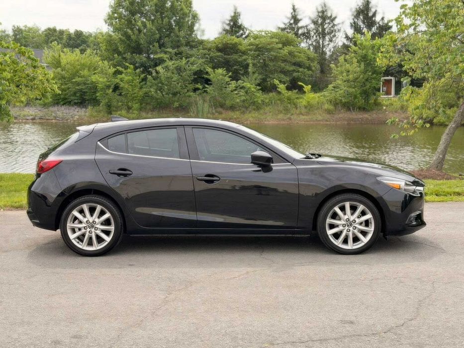 Mazda 3      2016