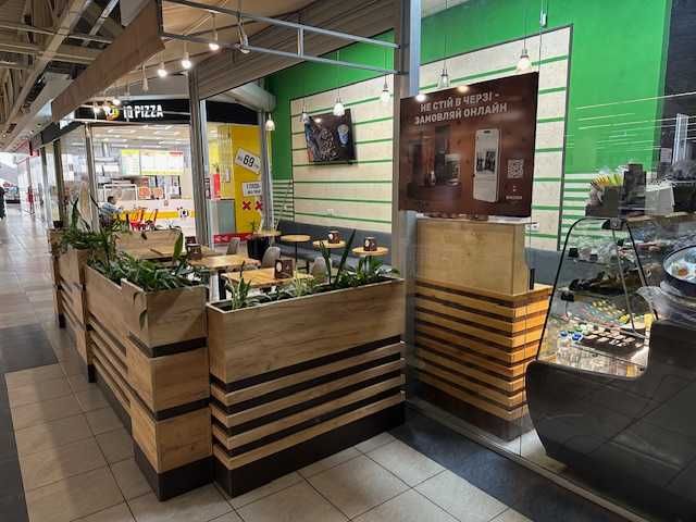 Оренда ТЦ "Сріблястий"  м. Львів вул. Патона 37 (23.10 м.кв)