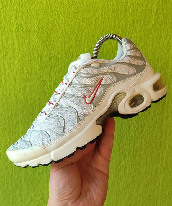 Кроссовки Nike Air Max Plus Tn состояние Супер