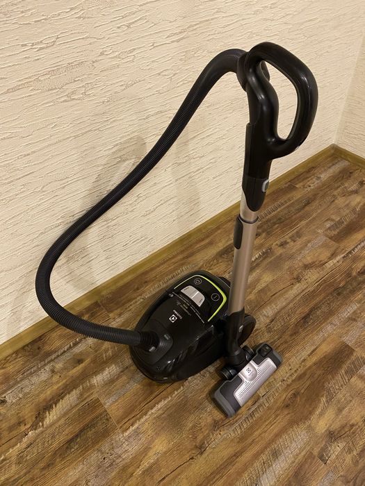 Пилосос порохотяг Electrolux ultrasilencer