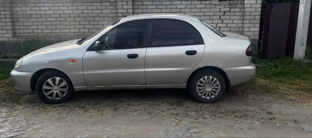 Продам авто Deo Lanos 1.5 газ/бензин