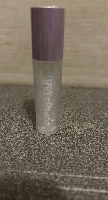 Olejek do ust Julii Żugaj