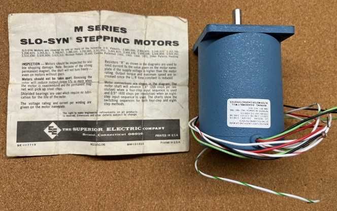 Superior Electric M062-FD03 Slo-Syn Stepping Motor (motor stepper)