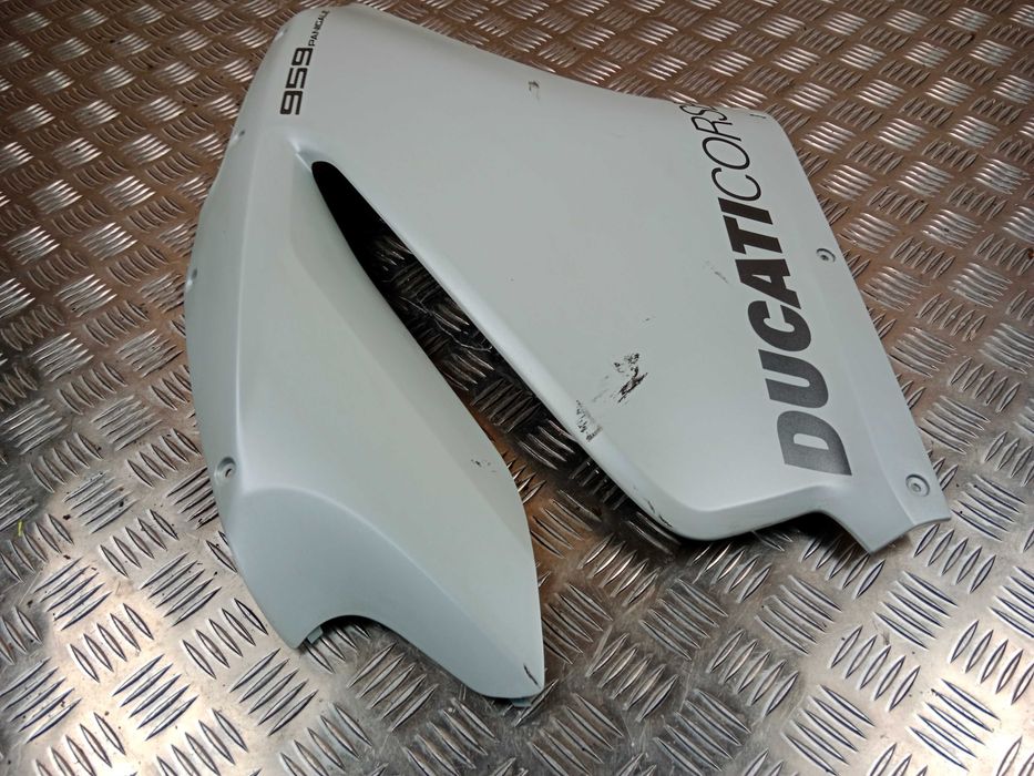 Ducati Panigale 959 V2 Bok Prawy Owiewka Prawa Boczek Plastik 16-19
