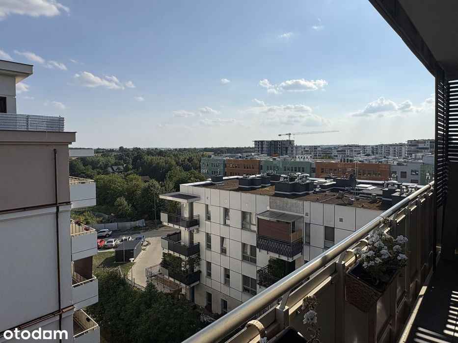 Przestronne trzy pokojowe mieszkanie z balkonem i garażem