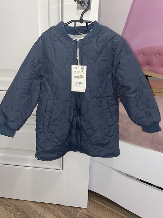 Куртка Zara 3-4 нова
