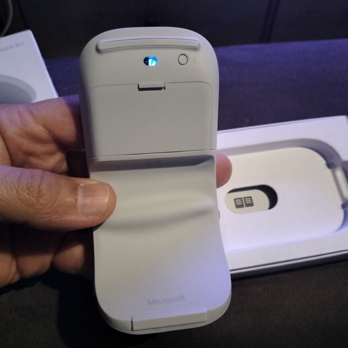 Microsoft Surface Arc Mouse Bluetooth Składana biała Optyczna PC Lapt