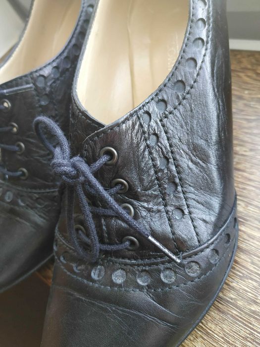 Sapatos senhora Glória Ortiz